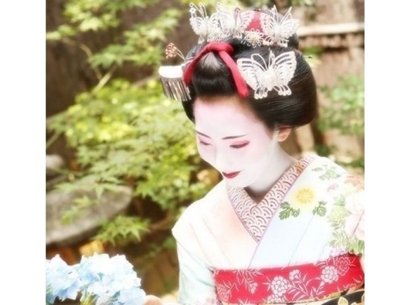 [京都/京都市]舞妓體驗-舞妓變身“花園計劃”即使在雨天也可以拍攝！從13歲開始就可以了！の紹介画像