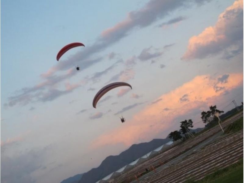 [群马/沼田市]滑翔伞体验“一日游”推荐给半天不满意的人！从15岁开始还可以！の紹介画像