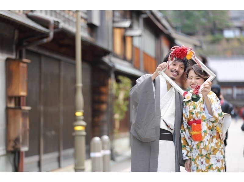 [Ishikawa/ Kanazawa] "Kimono Rental couple plan" with professional photographer location shooting data is delivered on DVDの紹介画像
