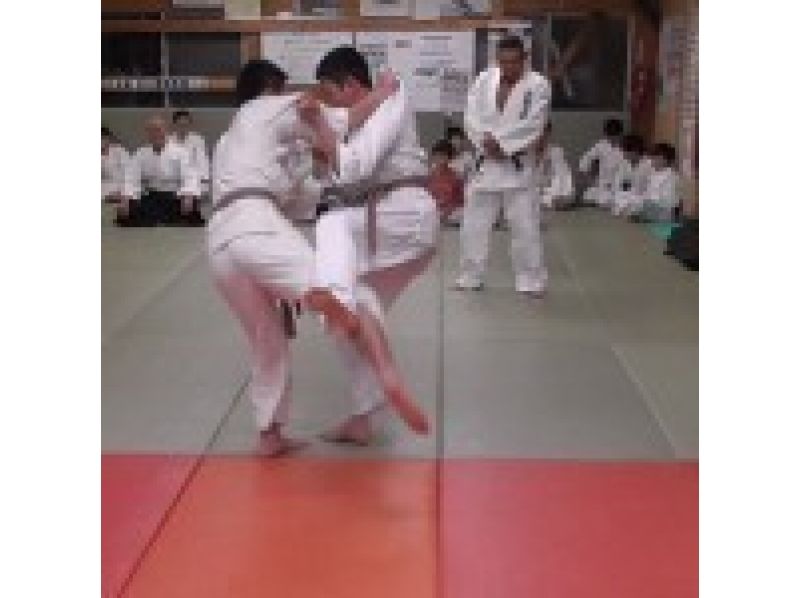 [Osaka/ Sennan] Let's experience Japanese traditional martial arts "Comprehensive martial arts experience (Karate / Judo / Aikido / Fukiya)"の紹介画像