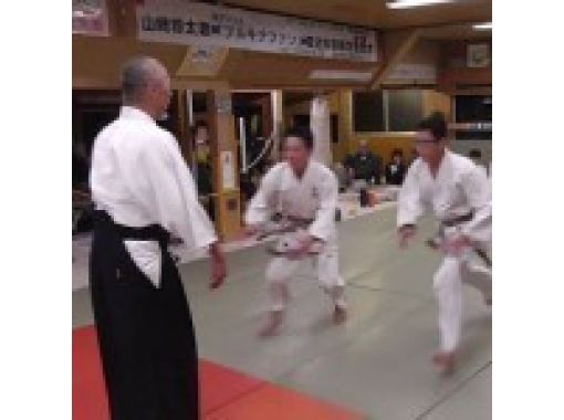 大阪/泉南]讓我們體驗日本傳統武術“綜合武術體驗（空手道/柔道/合氣道/伏谷）” | ActivityJapan