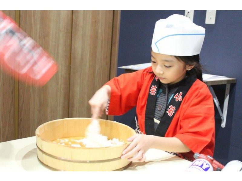 【奈良・法華寺町】こだわりのしゃりでお寿司を握って食べよう！＜人気の本格手握りコース(並/特上)＞の紹介画像