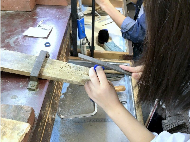 【愛知・名古屋】駅から徒歩1分！デートにおすすめ！自分たちで作るペアリング＆ペアペンダント(WAXプラン)の紹介画像
