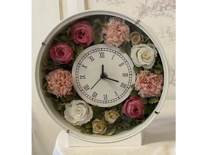 [โตเกียว・ Nihonbashi] จัดดอกไม้ไว้อย่างสวยงาม ＜ นาฬิกาดอกไม้ ＞の紹介画像