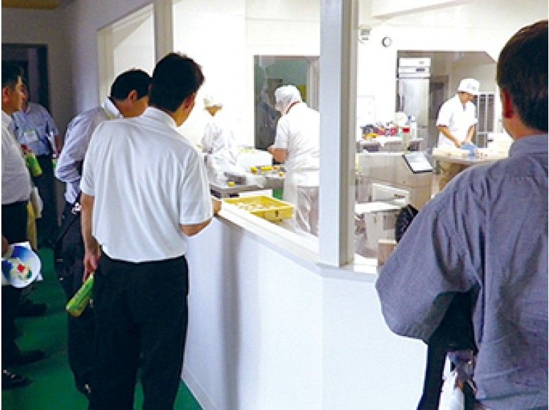 【京都・亀岡】現代の名工受賞！和菓子職人が丁寧に教えます～季節の和菓子作り体験～の紹介画像