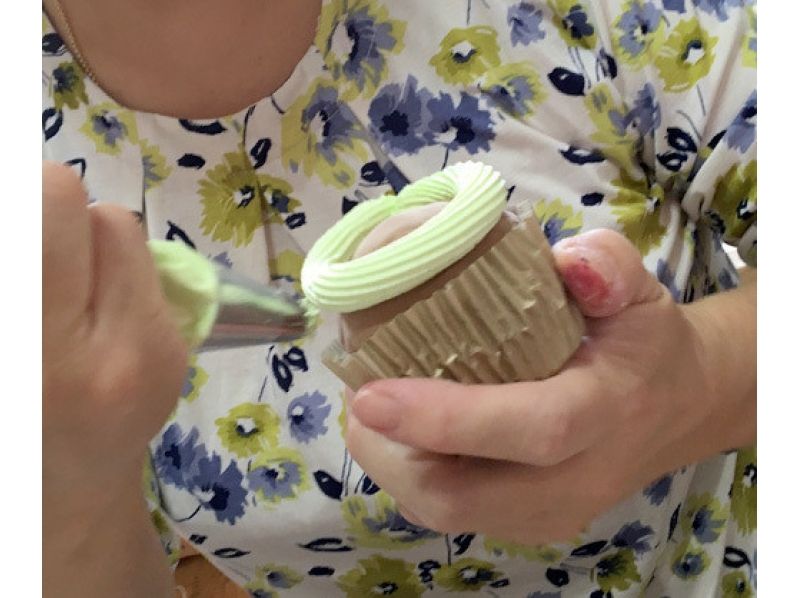 [Tokyo Fujimidai] For beginners! Soft clay experience "Cute cupcake making"