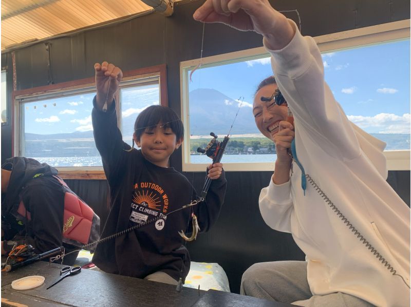 【山梨・山中湖】リーズナブルにわかさぎドーム船を貸切！手ぶらで参加！幼児もペットもOK!の紹介画像