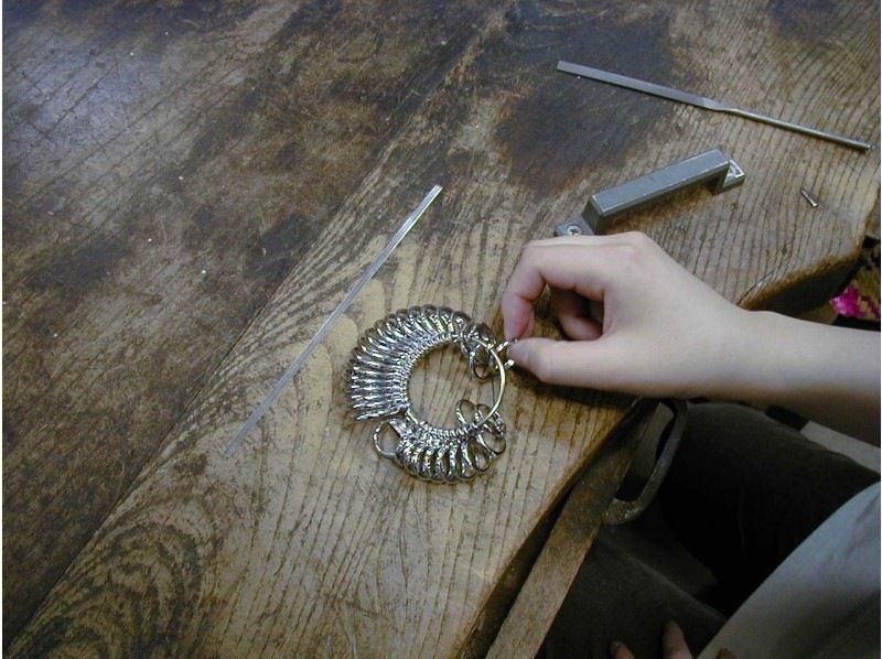 [Tokyo/ Otsuka] Original “Silver Ring Making” Experience (120 minutes course) Recommended for couples! OK by handの紹介画像
