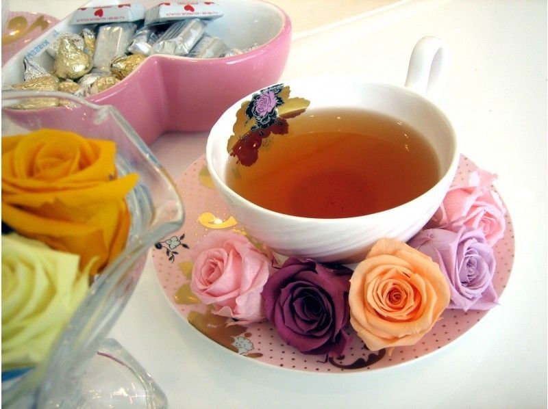 [Kanagawa/Yokohama] Preserved flower-Tea time &With a shuttle bus after "Corsage arrangement" lesson to color the chest!の紹介画像