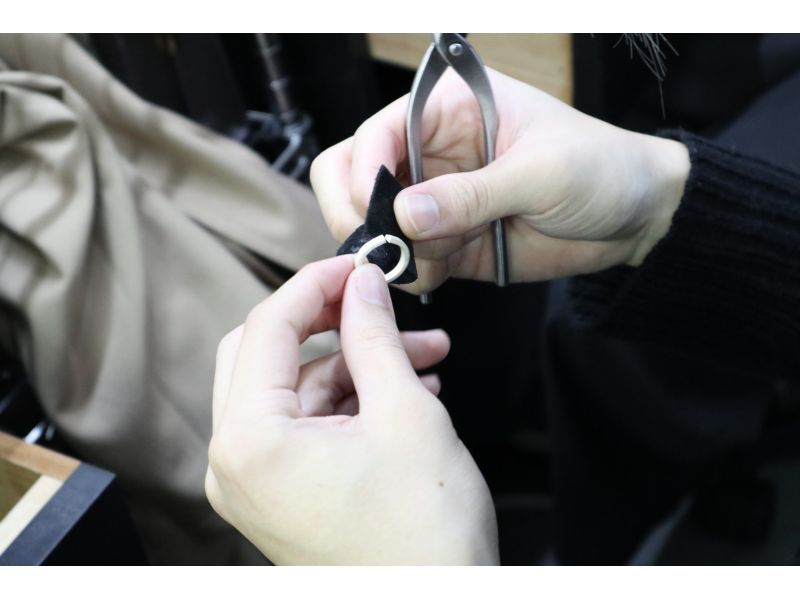 【愛知・名古屋】栄駅徒歩5分！思い出も未来も二人で形に！ペアリング、ペアネックレス作り！材料費込み（120分）の紹介画像