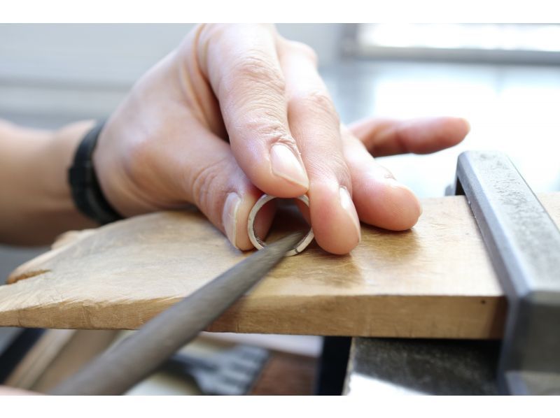 【愛知・名古屋】栄駅徒歩5分！思い出も未来も二人で形に！ペアリング、ペアネックレス作り！材料費込み（120分）の紹介画像