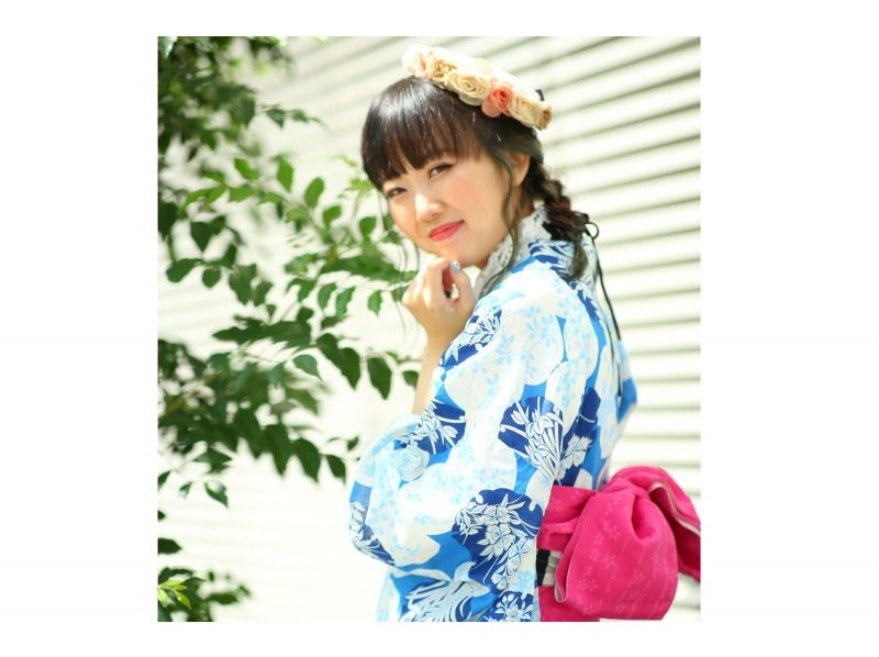 [Tokyo, Shinjuku] Yukata rental "Going out in a women's yukata plan" Includes dressing and hair styling. Just a short walk from Shinjuku 3-chome Station. Come empty-handed!の紹介画像