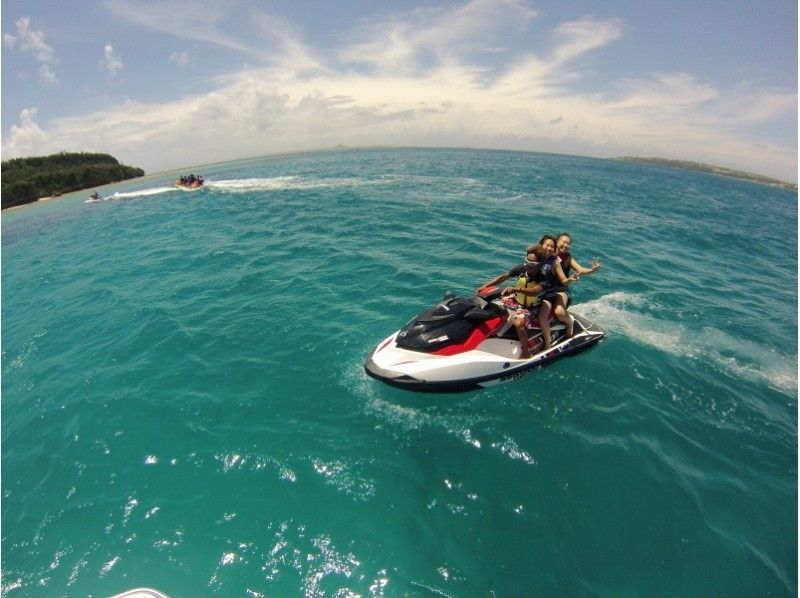 [ Okinawa - northern area / Wed Noshima boat snorkeling & Marine Sports two landing 1 Sun courseの紹介画像