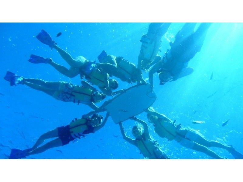 [沖縄·北方區域/ Minnajima] Minnajima拖傘＆Boat Snorkel一天著陸課程の紹介画像