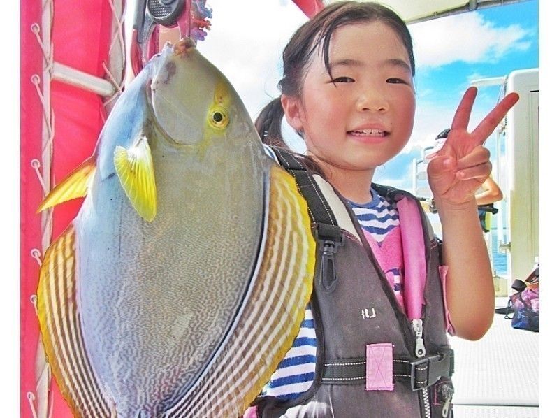 เกาะอิชิงากิは何が釣れる？ตกปลาทะเล / เรือประมง体験ツアー人気ランキング
