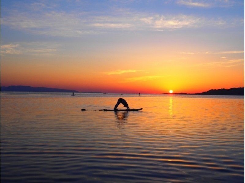 【沖縄・石垣島】夕日と星をみながらSUPヨガ体験！大自然の中でフィットネス～の紹介画像