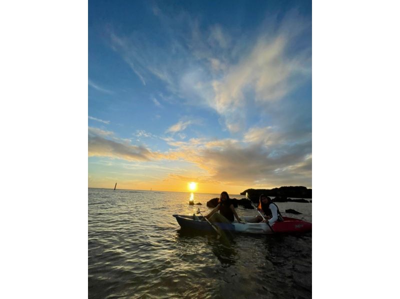 [Regional coupon available] [1 person ~ OK! 300 yen discount] Superb view! A sunset kayak tour that sinks into the horizon! Photos/Free ★Same-day reservations OK! [Corona measures store]の紹介画像