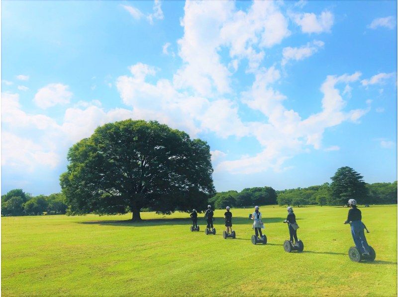 【東京・立川】自然やお花を満喫！昭和記念公園でセグウェイ体験！未経験者も安心！広い園内をガイドがご案内します！の紹介画像