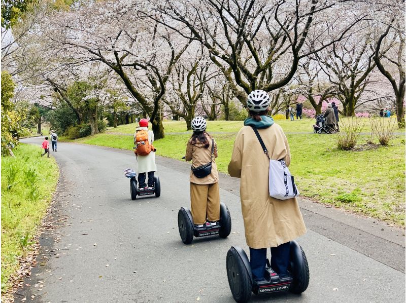 【東京・立川】自然やお花を満喫！昭和記念公園でセグウェイ体験！未経験者も安心！広い園内をガイドがご案内します！の紹介画像