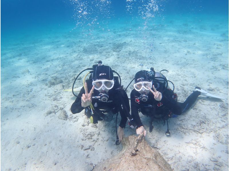 【半日満喫、体験ダイビング！！】青の洞窟とサンゴ礁の両方を楽しめる体験ダイビング！の紹介画像