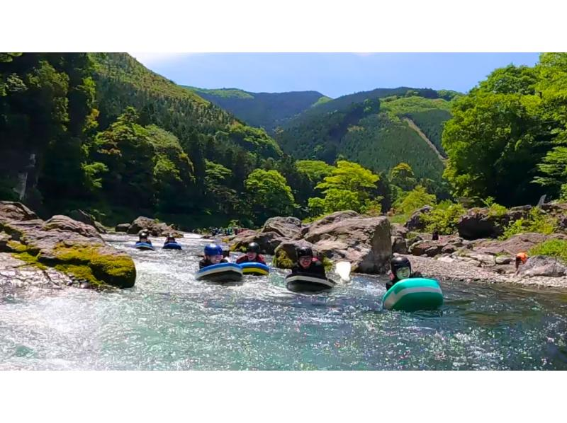[Ome City, Tokyo] Discover the charm of playing in the river in Okutama! ?? Half-day course! Let's enjoy the river board to the fullest! * Free photo data gift includedの紹介画像