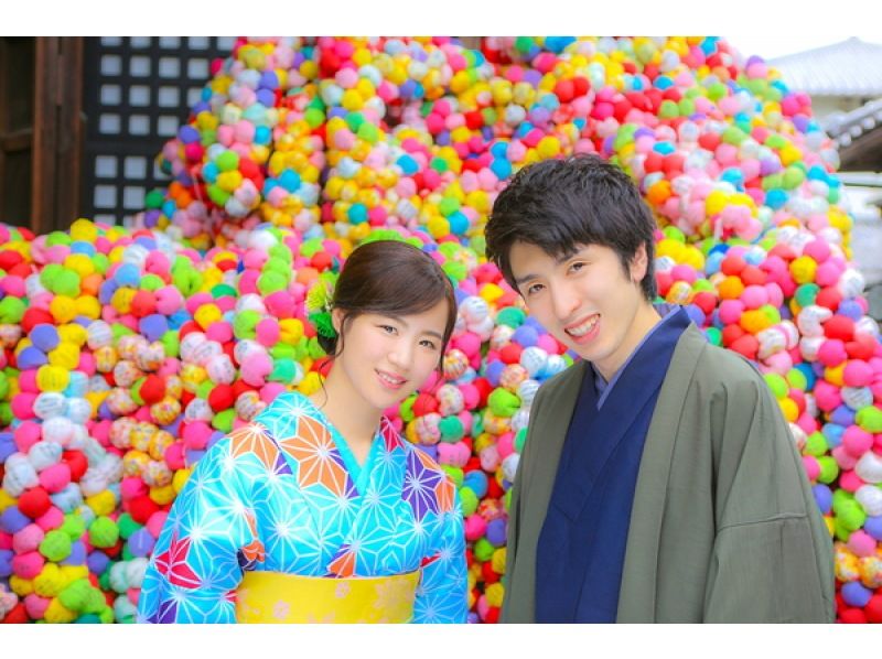 [เกียวโต/ฮิกาชิยามะ] ราคาสำหรับ 1 กลุ่ม (รวม 2 คน) ของ "แพ็กเกจคู่" สำหรับถ่ายภาพสถานที่กับคนที่คุณรักในชุดกิโมโนの紹介画像