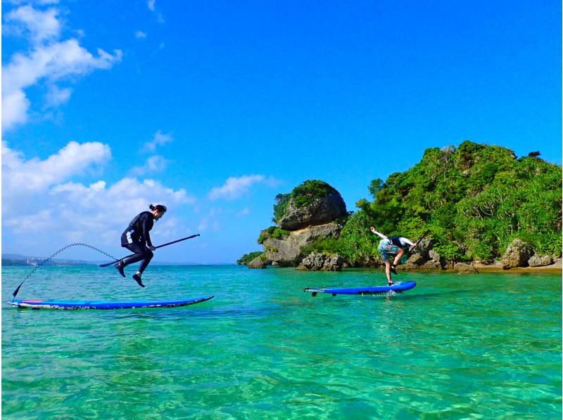 [Okinawa, Onna Village] SUP & Snorkeling "Adventure to a deserted island!" Beginners are safe (Over 1,500 people guided last year / Free photos and video data)の紹介画像