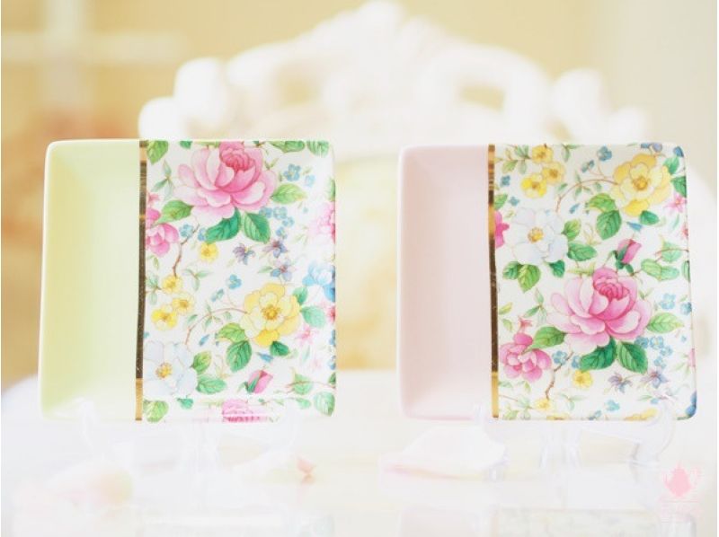 【東京・浅草】華やかな大人のお稽古♪ ポーセラーツを体験！〔出張体験教室〕の紹介画像