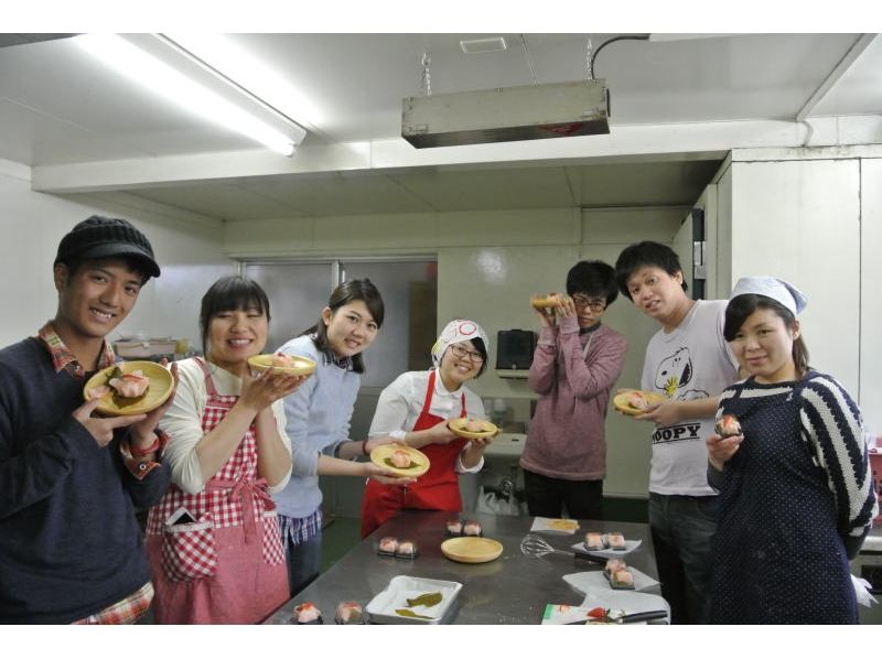 【Fukushima / Ninomatsu City】 Ichigo picking & strawberry mochi making! Organic vegetable lunch includedの紹介画像