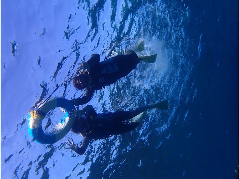 [冲绳/宫古岛]与少数人一起去！令人印象深刻的经历！海龟浮潜和皮划艇能量点石灰岩洞穴探索，包括照片数据の紹介画像