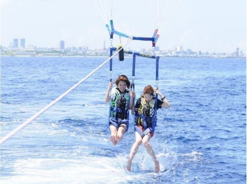 [Okinawa] 4 years old-OK! Parasailing regular course: Rope length 120m [Free shooting service]