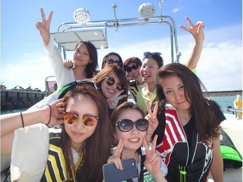 【当店人気No1◇4歳～OK 】パラセーリングレギュラーコース：ロープ長さ120ｍ【無料撮影サービス付！】の紹介画像