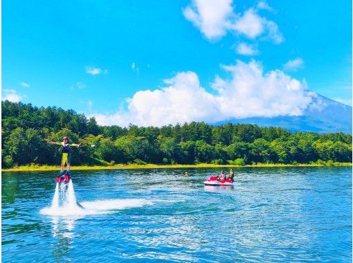 河口湖 富士五湖のウェイクボードの予約 日本旅行 オプショナルツアー アクティビティ 遊びの体験予約