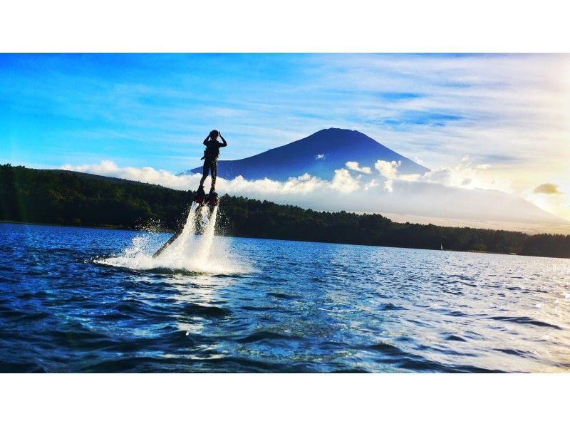 【Yamanashi / Yamanakako】 Let's play with full power! Fly board & wake board experience planの紹介画像