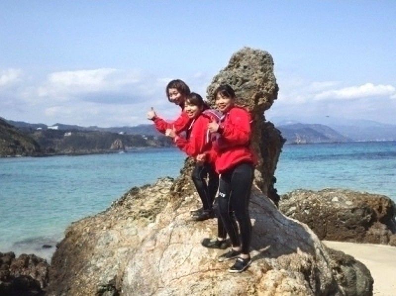 [Izu Shimoda] sports Kayak experience tour (autumn, spring version) [with wet suit]