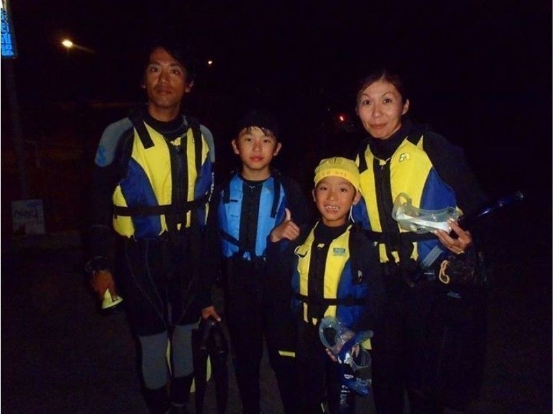 【完全1組貸切・沖縄・残波岬】サンセットナイトシュノーケル　幻想的大冒険気分で夜の海満喫!写真データ無料プレゼントの紹介画像