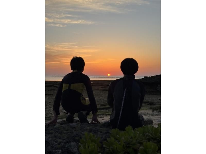 【完全1組貸切・沖縄・残波岬】サンセットナイトシュノーケル　幻想的大冒険気分で夜の海満喫!写真データ無料プレゼントの紹介画像