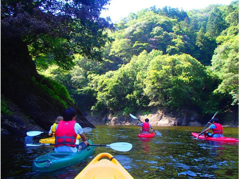 Ryujin Outdoor Field! Valley lake canoe tour to view Ryujin Bungy from the lake surfaceの紹介画像
