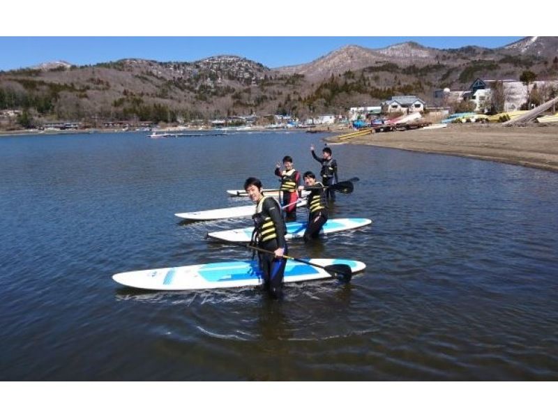 【山梨・山中湖】初心者の方向け！絶景山中湖でSUP体験★　お子様もご一緒に！手ぶらで挑戦できます！の紹介画像