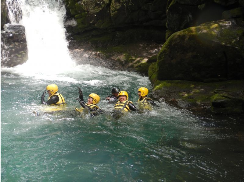 [Hokkaido · Furano] topic canyoning! Nature and dynamic water playの紹介画像