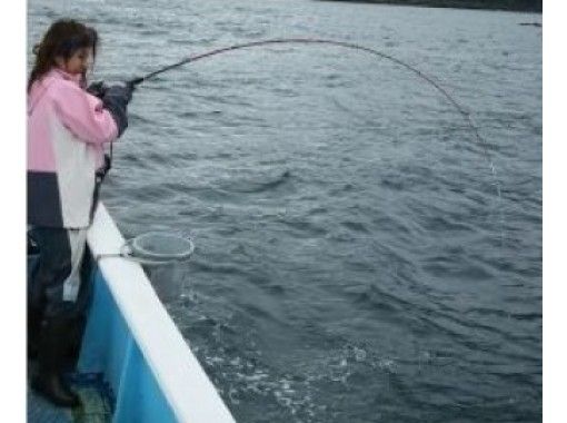 静岡県の釣り 釣り船 海上釣り堀の予約 日本旅行 オプショナルツアー アクティビティ 遊びの体験予約