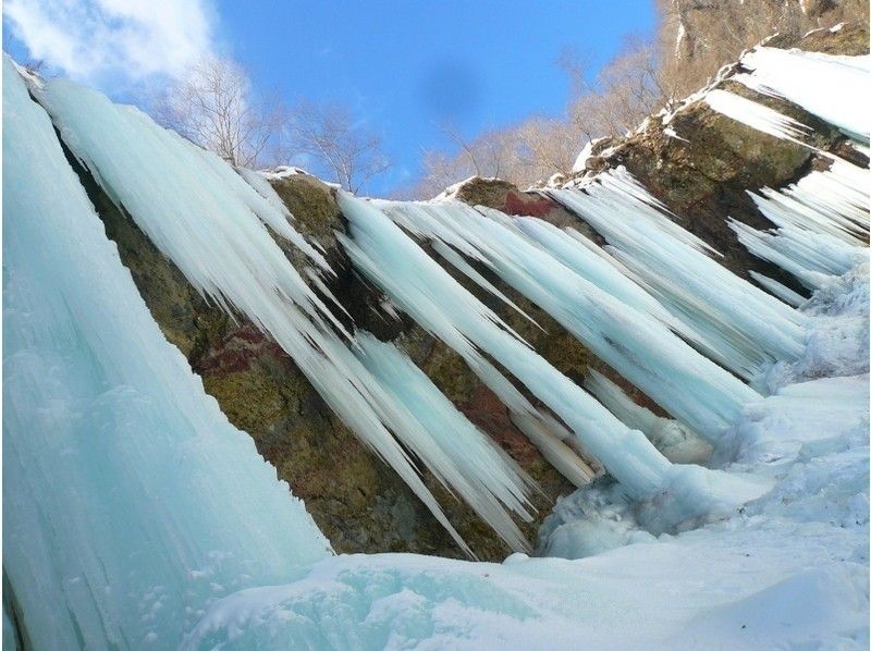 [โทจิกิแสงแดด] มุมมองที่ยอดเยี่ยมของแสงแดดของอัญมณีฤดูหนาว! Nikko Unryukeikoku icefall เดินป่า (วอล์คเกอร์ดี) ※ค้อนใช้の紹介画像