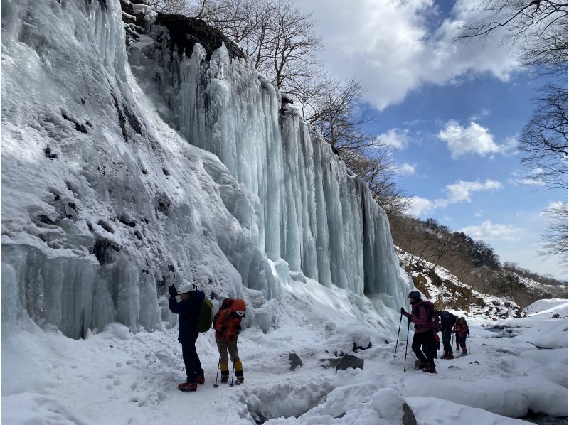 [โทจิกิแสงแดด] มุมมองที่ยอดเยี่ยมของแสงแดดของอัญมณีฤดูหนาว! Nikko Unryukeikoku icefall เดินป่า (วอล์คเกอร์ดี) ※ค้อนใช้の紹介画像