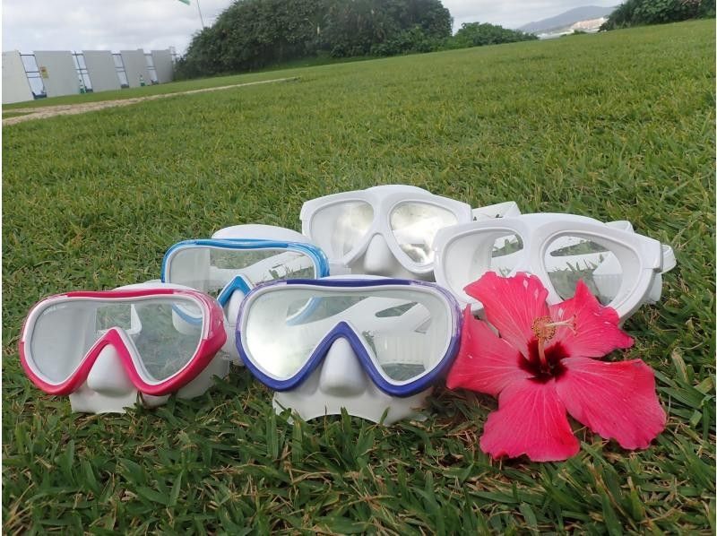 3名以上参加でInsta360無料☆当日予約大歓迎❤️2歳から【恩納・楽々ボート青の洞窟・1組専属シュノーケリング】魚餌付無料☆5名からお得の紹介画像