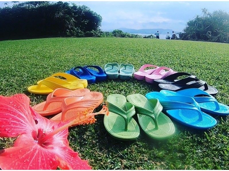 3名以上参加でInsta360無料☆当日予約大歓迎❤️2歳から【恩納・楽々ボート青の洞窟・1組専属シュノーケリング】魚餌付無料☆5名からお得の紹介画像