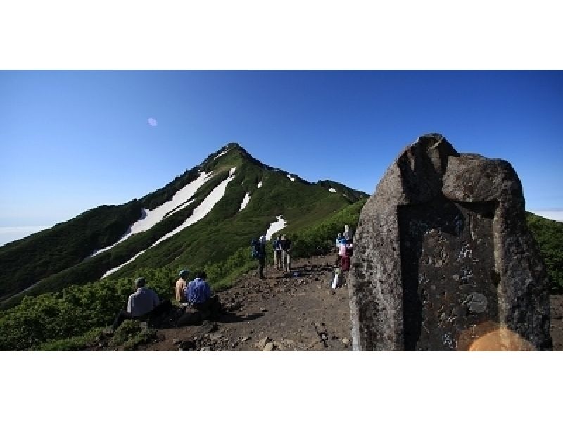 【北海道・利尻島】利尻自然ガイドサービス・利尻登山と礼文島トレッキング（2日間）プランの紹介画像