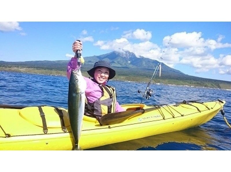 【Hokkaido · Rishiri Island】 Rishiri nature guide service · Rishiri Island sea kayak fishing planの紹介画像