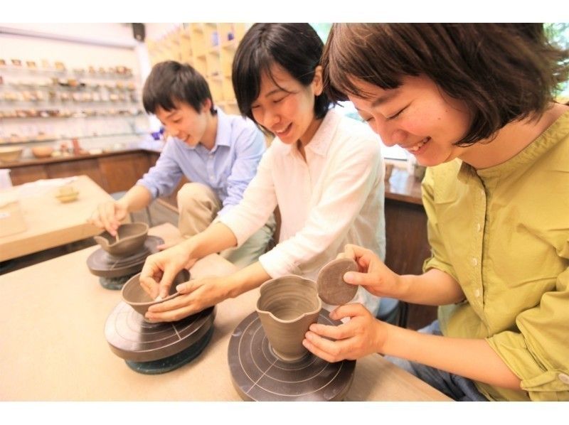 [Osaka Umeda] Challenger? Healing group? Art school? Ceramic art trip with hand-cranked potter's wheel ♪ Ceramic art one day experience ☆の紹介画像