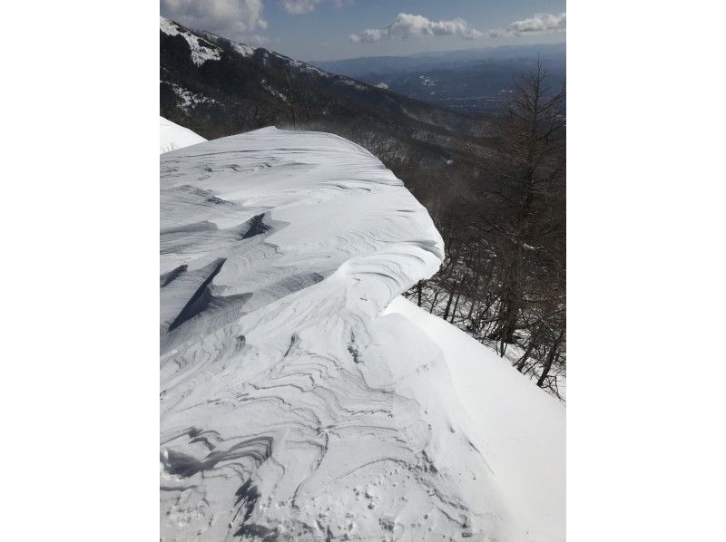 【長野・高峰高原】雪庇の絶景～スノーシュー初級者向けコース「高峰山」１０才から参加ＯＫ！の紹介画像