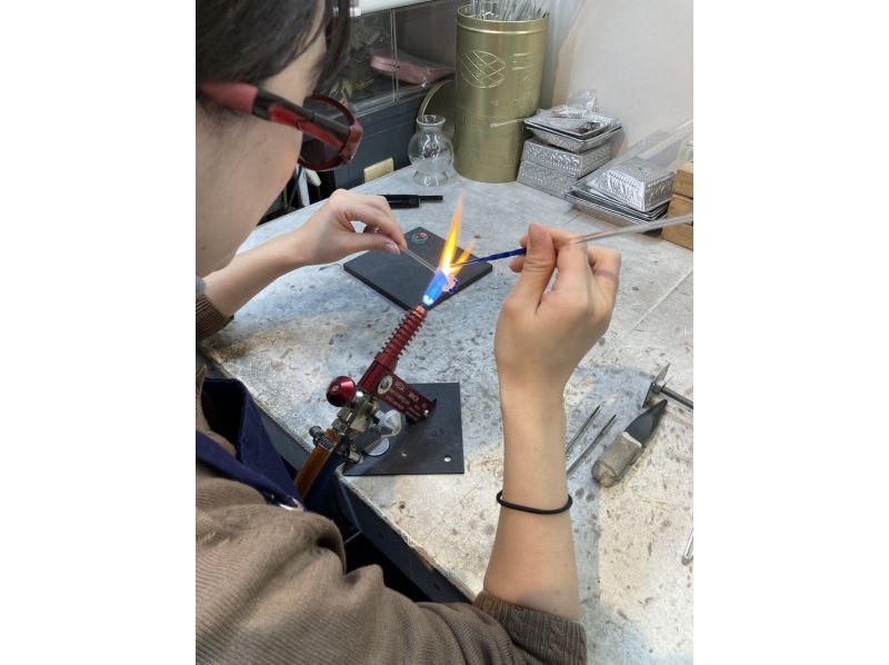 【東京・高円寺】駅徒歩6分！バーナーワークで耐熱ガラスの指輪作り！当日持ち帰り可（1時間）の紹介画像